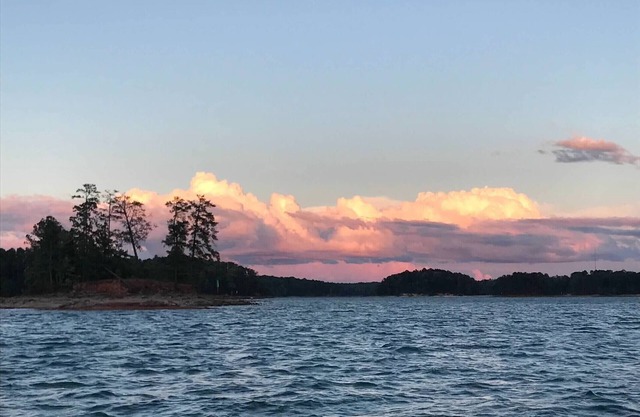 Lakefront Retreat, Private Dock, Kayaks, 3 Decks, Bar/Game Rm, Deep Water Cove
