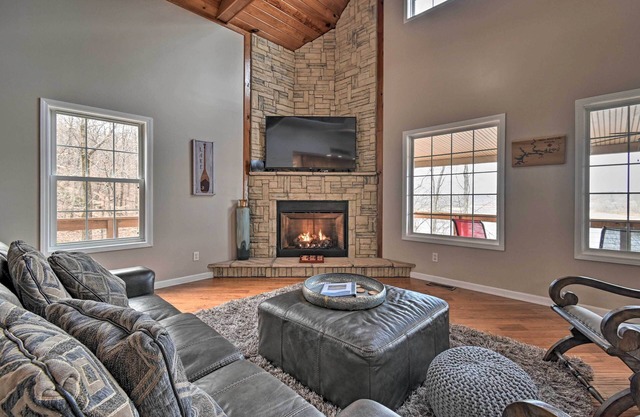 Nolin Lake Retreat w / Lake Views, près de Mammoth Cave