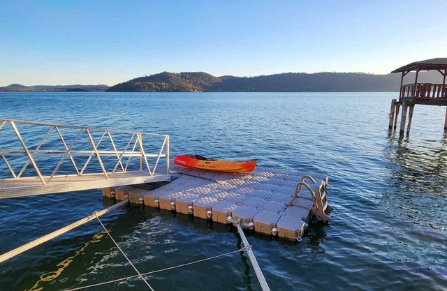Lakefront Clearlake Home avec kayaks et quai privé!