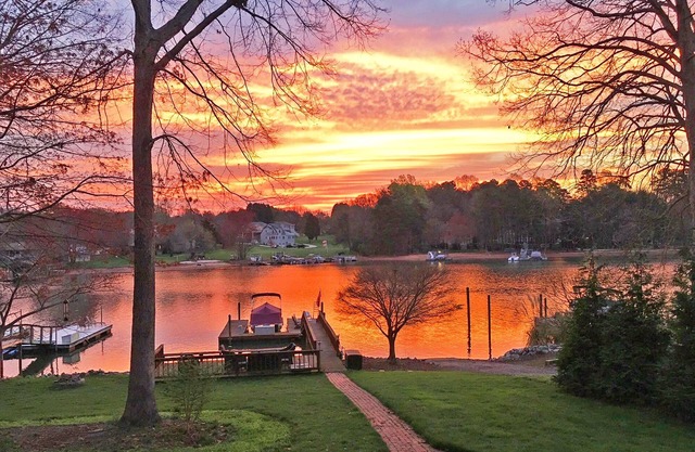 Sunrise Cove, sur le lac Norman, maison de vacances familiale et conviviale