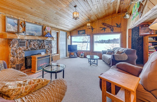 Lakefront Suring Home w/ Pool Table + Views!