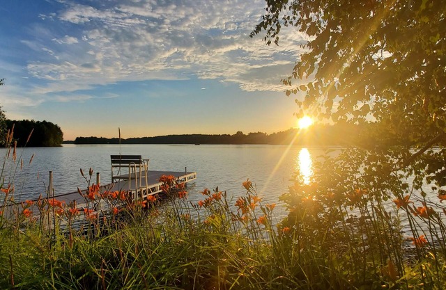 Lakefront vacation home on Long Lake of the Phillips Chain