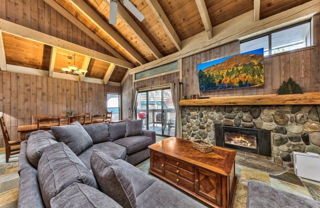 Lakeland Village #511 - 4BR/3BA Heart of Tahoe