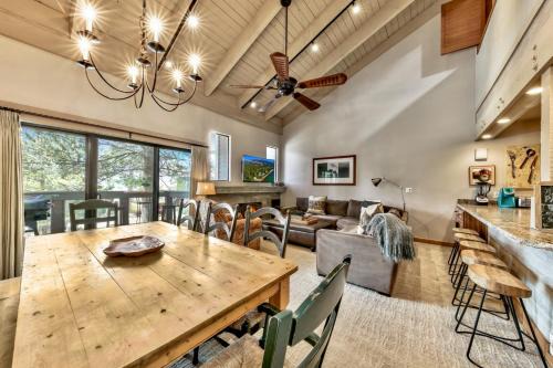 Lakeland Village 476