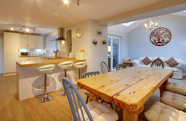 Lakenhow - Maison de vacances indépendante près d'Ulverston, vues à couper le souffle, 8 personnes