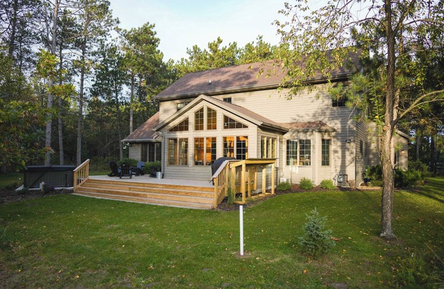 Lakes and Links Luxury Retreat