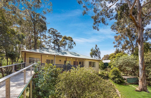 Situated in a quiet corner of Lakes Entrance