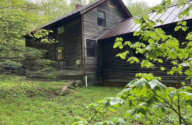 Lakes Region, close to hiking, access to Squam, many ski mountains within 1 hour