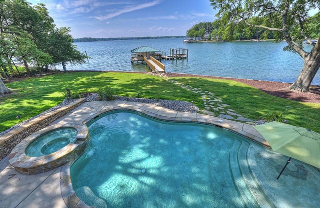 Lakeshore Lookout - Amazing Long Range Views, Pool, Hot Tub, Fire Pit, Theatre Room and much more!