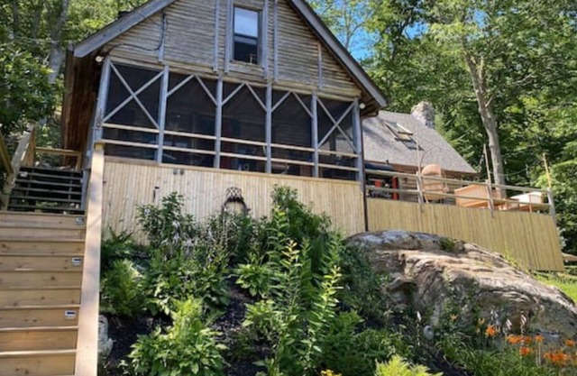 Lakeside 3 bedroom cottage in Boothbay Harbor