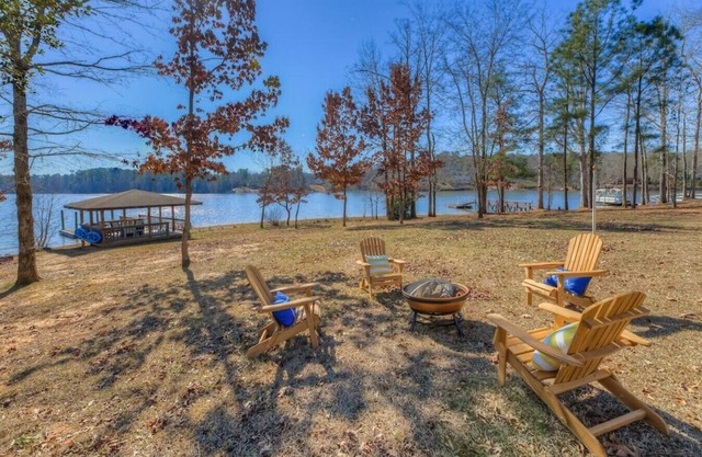 Lakeside at Bedford - 5BR | 5BA| Waterfront