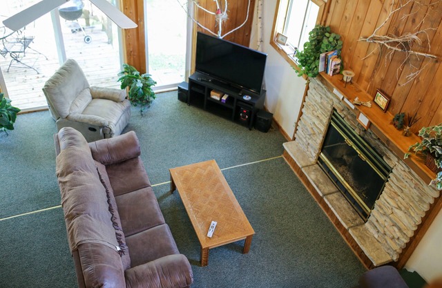 Lakeside Paradise Home sur le lac Birch. Peut accueillir jusqu'à 12 personnes.