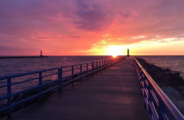 Lakeside Condo @ Portage Point Resort on Portage Lake w/access to Lake Michigan!