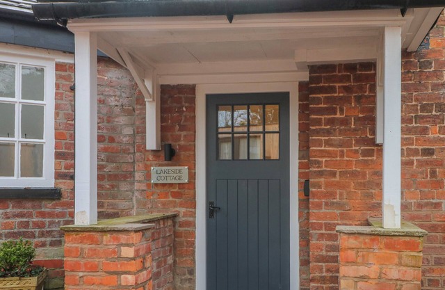 Lakeside Cottage, MACCLESFIELD