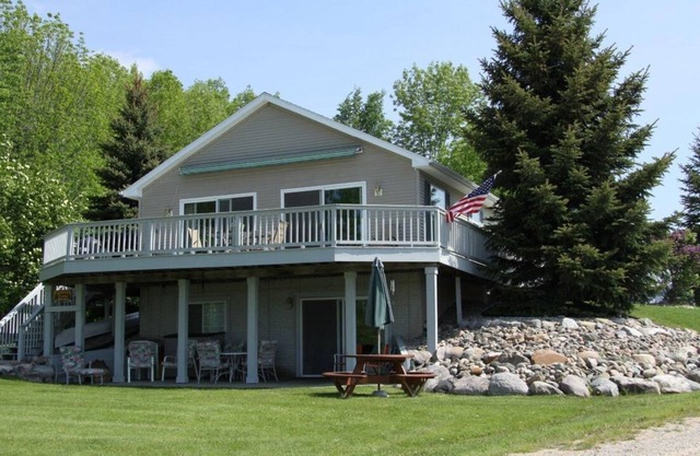 «Lakeside GetAway» (Sugar Springs / Gladwin)
