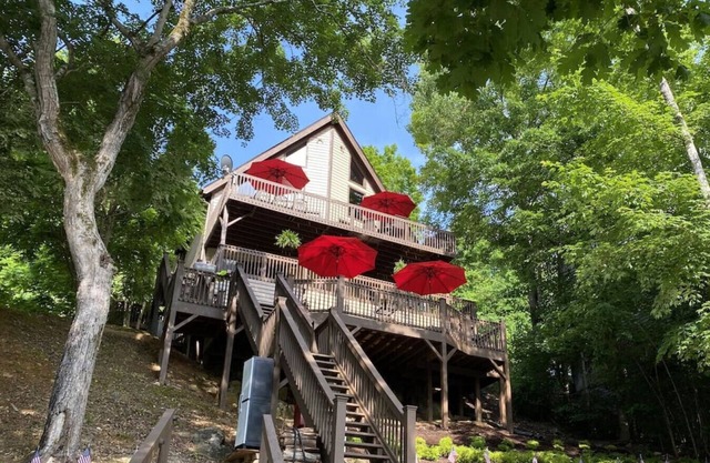 Bain à remous au bord du lac, foyer, kayaks gratuits, Location de bateau / jet ski, 3 ponts