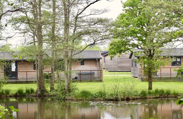 Lakeside Lodge - Warrenwood Country Park