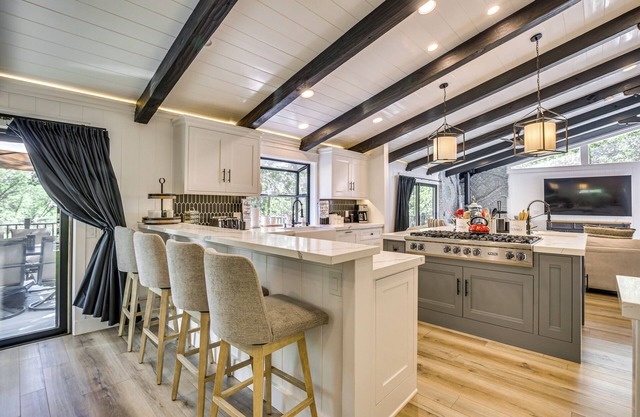 Lakeside Luxury in Lake Arrowhead: Private Hot Tub