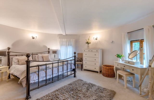Lakeside Oast - Trois Chambres Maison, Couchages 6