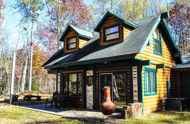 Lakeside Pines 2 located on Pickerel Lake