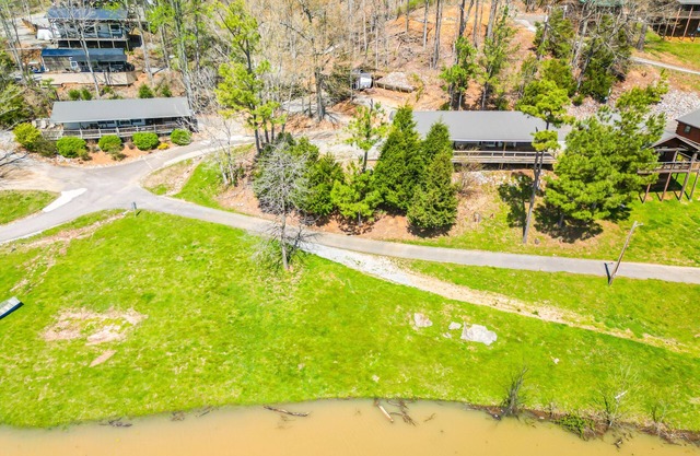 Lakeside Place 2 (Sleeps 1-4) - Tiny living space with a queen and full size beds overlooking Lake Barkley.