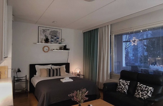 Lakeside Serenity in Lutakko | sauna, parking, spacious balcony with lakeview