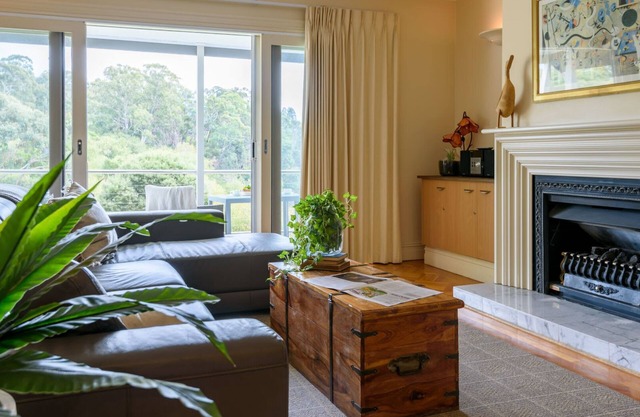 Lakeside Suite 3 Summ