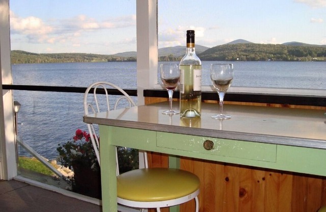 Tranquillité au bord du lac