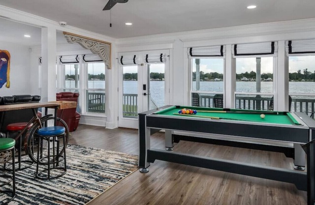 Three Story, Boat Slips, Pier, Newly Renovated, Game Room, Sleeps 10!