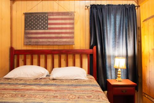 Lakeview Cedar Cabin - Uncle Sams Cabin - 3