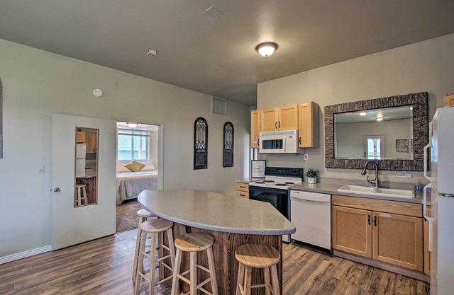 NOUVEAU! Lakeview Condo de Bear Lake, 6 km au nord Plage