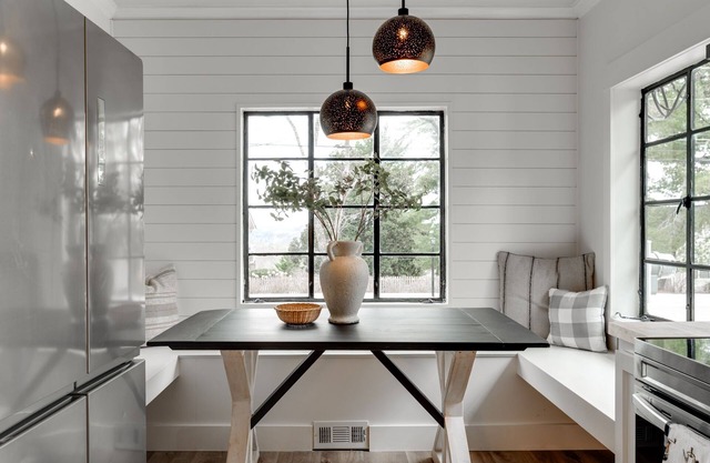 Lakeview Cottage ~ Coffee Bar ~ Cornhole