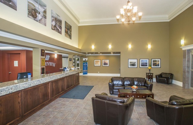 Lakeview Inns & Suites - Edson Airport