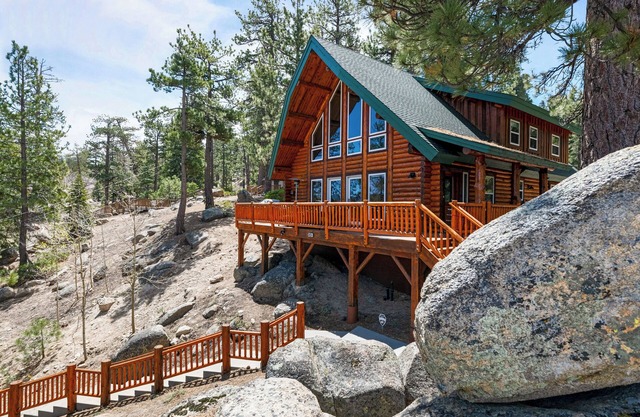 Lakeview Lodge - Across the street from the lake, Log Cabin, Arcade Game ,Lake Views ,NatlForest