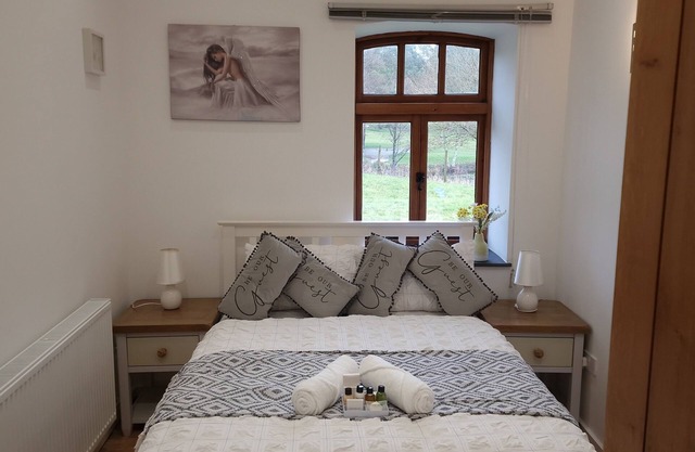 LakeViews/Quietness/Parking/LongStays/4Guests