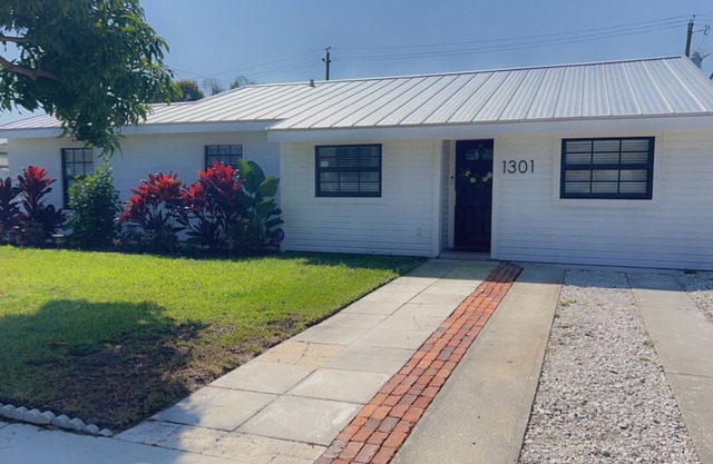 Lakeworth Beach House