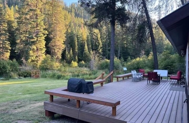 Lamb Creek Resort