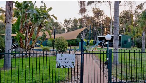 Lambert's Little Paradise - Lyndoch - Barossa Valley