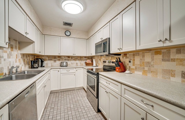 Lanai, Hot Tub & Pool: Haines City Retreat!