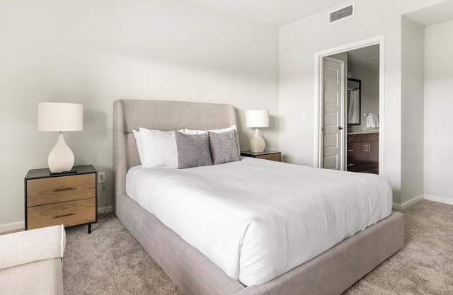 Landing at Bridge at Southpark Meadows - 1 Bedroom in Slaughter Creek