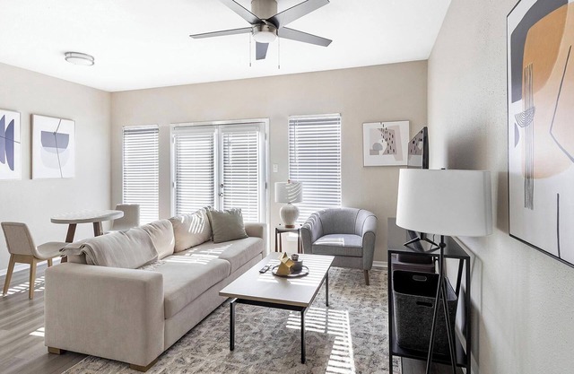 Landing | Amazing 1BD, Pool, Gym