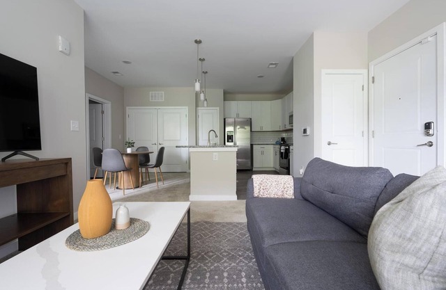 Landing at Abberly Liberty Crossing - 1 Bedroom in Henderson Circle