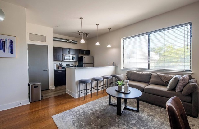 Landing at Cedar Broad - 1 Bedroom in Upper Shockoe Valley
