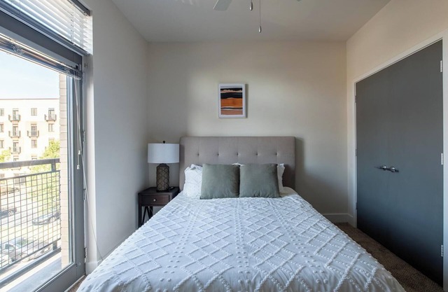 Landing at Cedar Broad - 1 Bedroom in Upper Shockoe Valley