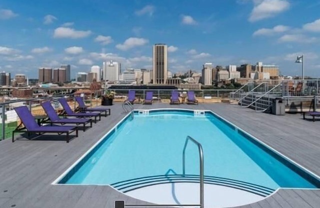 Landing at Dill Building - 1 Bedroom in Central Richmond