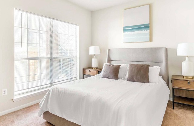 Landing at Settlers Ranch - 2 Bedrooms in South.