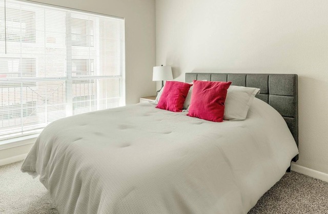 Landing at Settlers Ranch - 1 Bedroom in South .