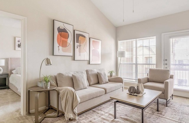 Landing at Settlers Ranch - 2 Bedrooms in South.