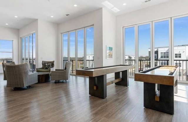 Landing at Station at Crestline - 2 Bedrooms in Mountain Brook
