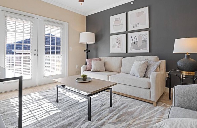 Landing at The Plantation at Pleasant Ridge - 2 Bedrooms in Downtown Greensboro